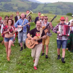 Slawomir—Ty-mala-znow-zaroslas-08