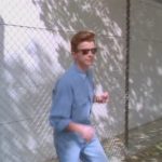 Rick-Astley—Never-Gonna-Give-You-Up-007
