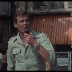 The-Man-with-the-Golden-Gun-004