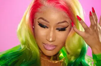 Nicki-Minaj-–-Barbie-Dreams-09