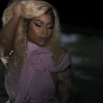 Nicki-Minaj-–-Bed-ft-Ariana-Grande-04