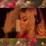 Nicki-Minaj-–-Bed-ft-Ariana-Grande-12