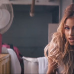 Ariana-Grande-Side-To-Side-ft-Nicki-Minaj-01