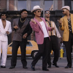 Mark-Ronson—Uptown-Funk-03