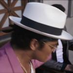 Mark-Ronson—Uptown-Funk-07