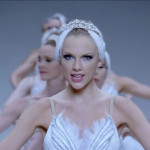 Taylor-Swift—Shake-It-Off-01