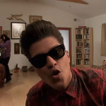 Bruno-Mars-The-Lazy-Song-07