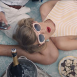 Taylor-Swift-Blank-Space-11