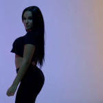 Drake—Hotline-Bling-02