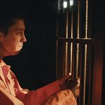 Twenty-One-Pilots—Heathens-09