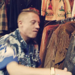 Macklemore-and-Ryan-Lewis—Thrift-Shop-feat-Wanz-10
