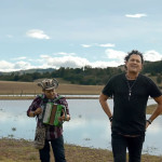 Carlos-Vives-Sebastián-Yatra—Robarte-un-Beso-01