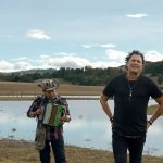 Carlos-Vives-Sebastián-Yatra—Robarte-un-Beso-01