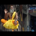 Coldplay—Hymn-For-The-Weekend-01