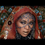 Coldplay—Hymn-For-The-Weekend-04