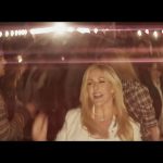 Ellie-Goulding—Burn-02