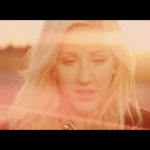 Ellie-Goulding—Burn-03