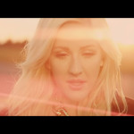 Ellie-Goulding—Burn-03