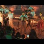 Los-Ángeles-Azules—Nunca-Es-Suficiente-ft-Natalia-Lafourcade-Live-02