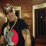 Wisin—Escápate-Conmigo-ft-Ozuna-02