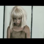 Sia—Elastic-Heart-003