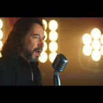 Enrique-Iglesias—El-Perdedor-(Pop)-ft.-Marco-Antonio-Solís-008