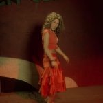 Shakira—Hips-Don’t-Lie-ft.-Wyclef-Jean-004