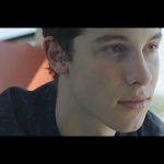 Shawn-Mendes—There’s-Nothing-Holdin’-Me-Back-005