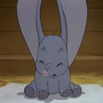 Dumbo-(1941)-004