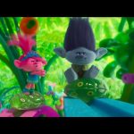Trolls Band Together-006